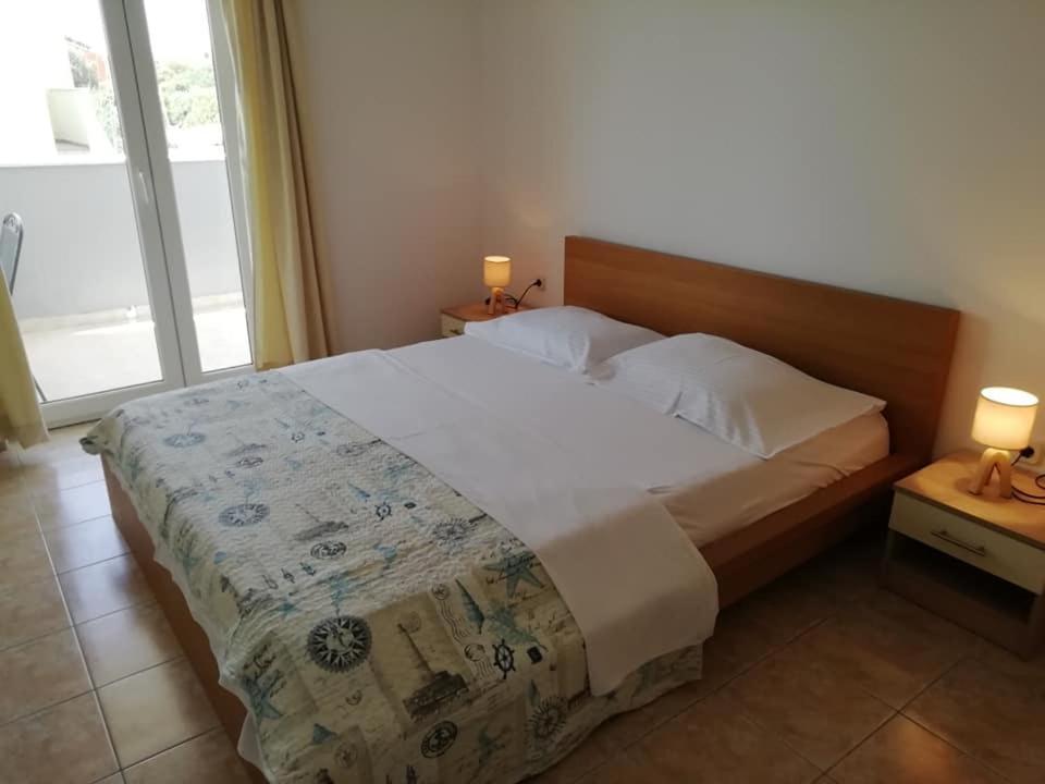 Apartmani Roko, Sevid 玛里纳 外观 照片